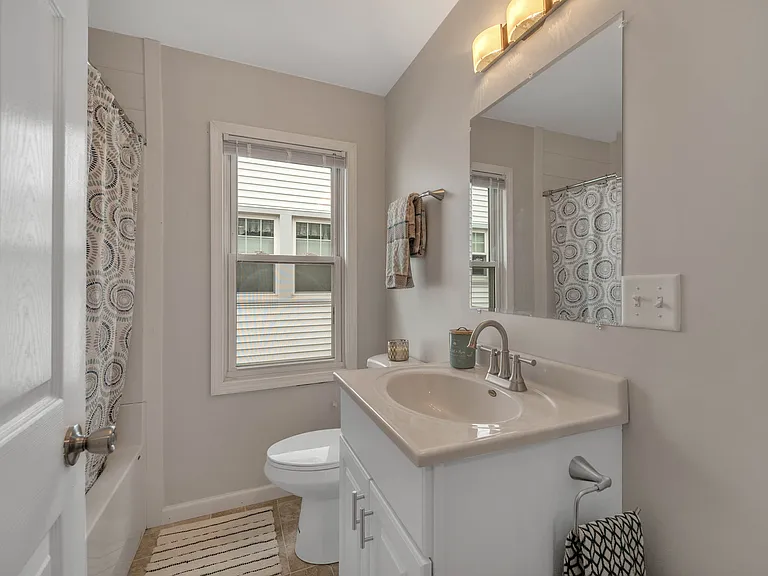 905 Woodsdale Ave — Photo 14