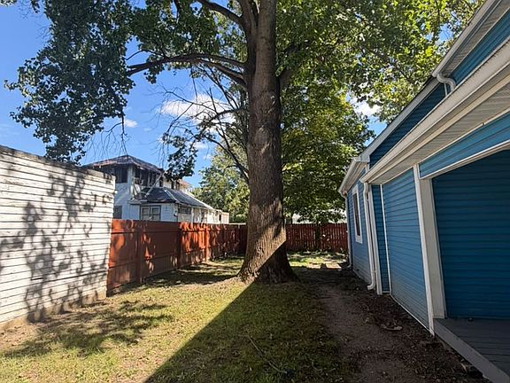4th image of 522 Chase St