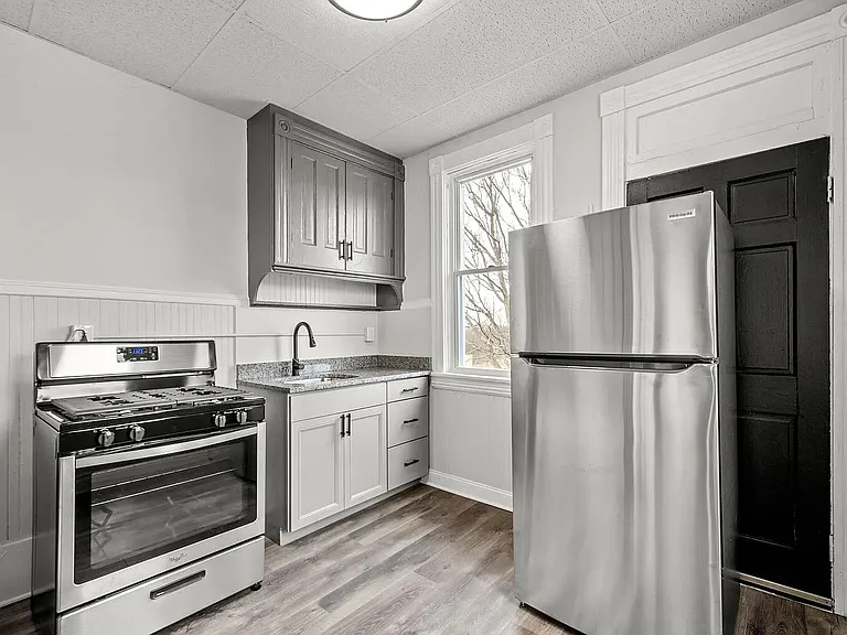 406 Boggs Ave — Photo 5