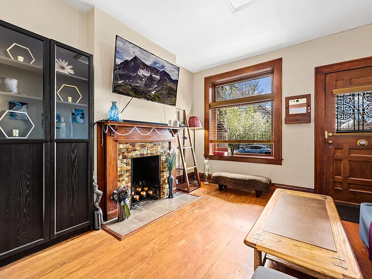 141 W Archer Pl — Photo 6
