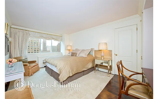 Sold by Douglas Elliman | media 20