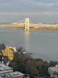 5 Horizon Rd APT 1704, Fort Lee, NJ, 07024