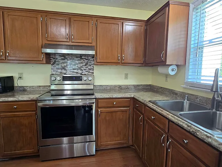700 Rim Rd — Photo 21