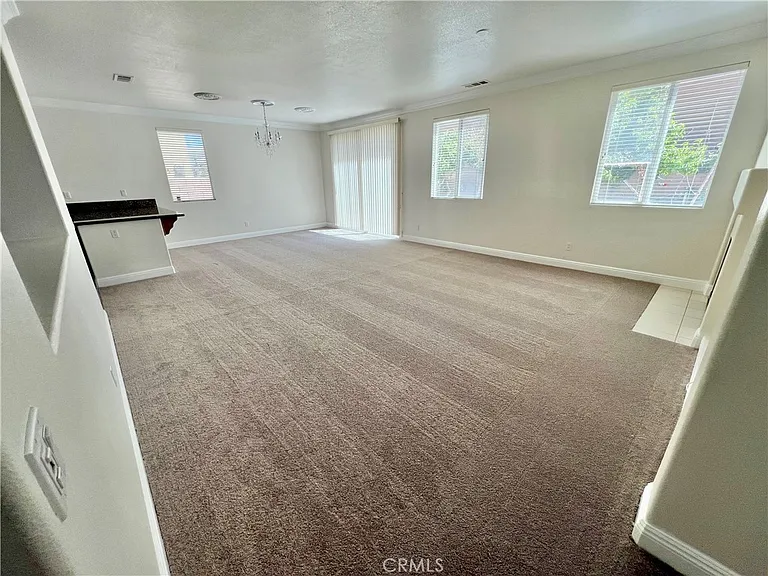 4564 Jewel Dr — Photo 8