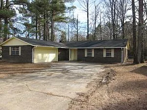 3 bed, 1586 sqft, $1,700 — Photo 1