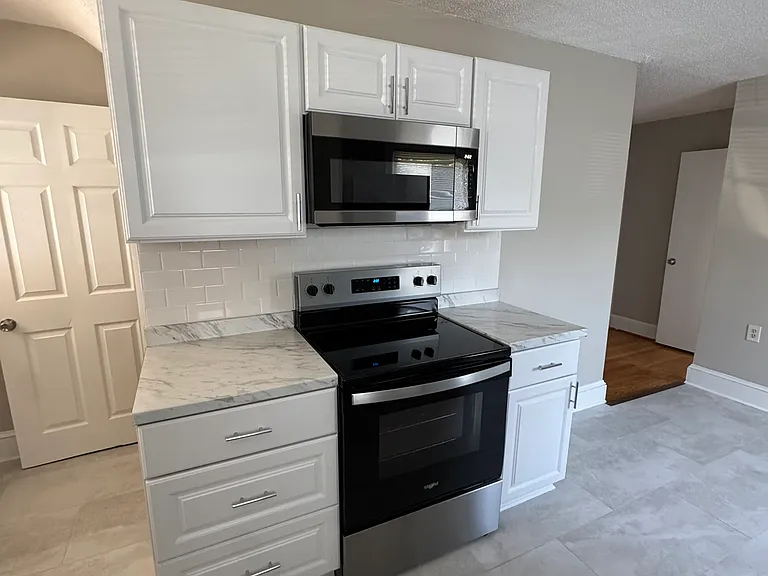 3657 Colonial Ave — Photo 7