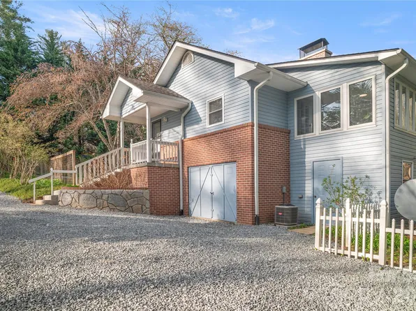 3002 Kanuga Rd, Hendersonville, NC 28739