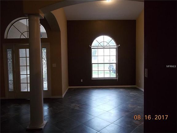 4th image of 14804 Yellow Pine Ln