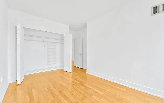 Rented by Bond New York | media 28