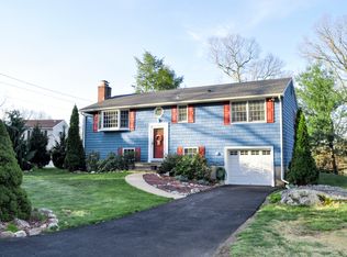 7 Cobblers Ct, Norwalk, CT 06851