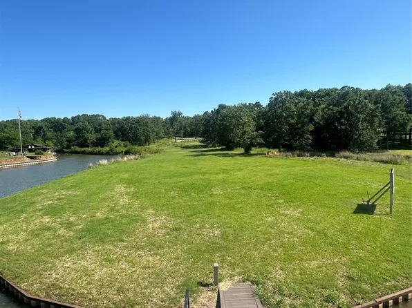 14192 Ridge Ln, Malakoff, TX 75148