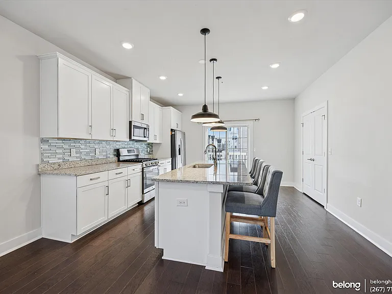 113 Fleet Ct — Photo 3