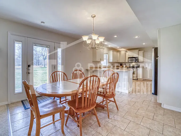 134 Lake Village Ln — Photo 32