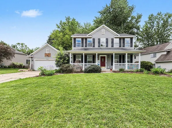 6444 Los Altos Dr NE, Rockford, MI 49341