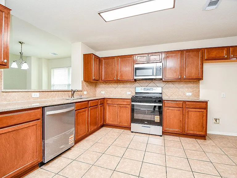 5327 Stonegate Dr — Photo 11