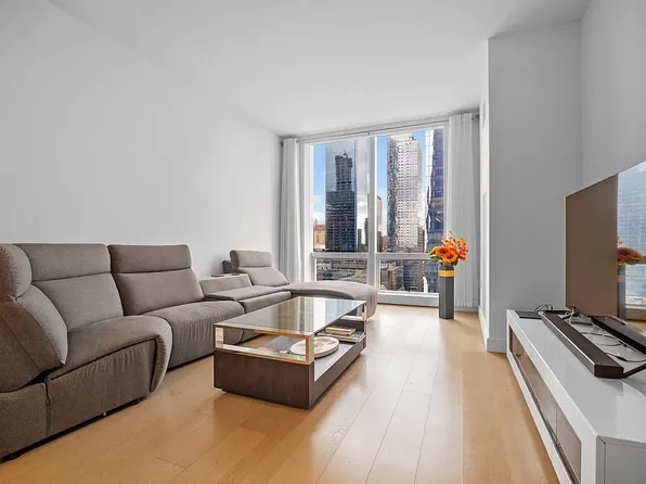 15 Hudson Yards image 1 of 5