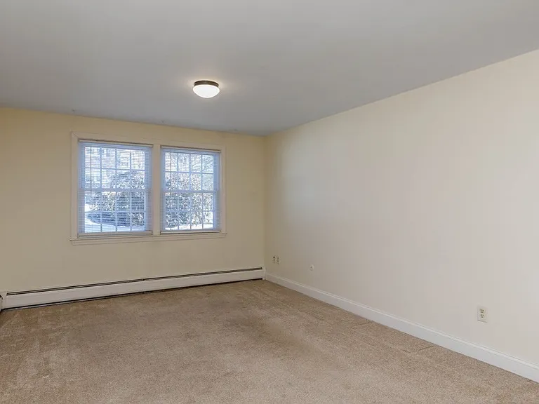 90 Ridgewood Ln #1 — Photo 3