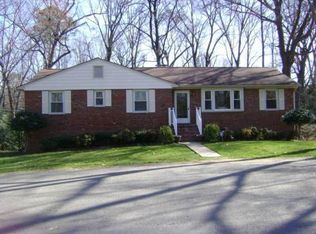 1657 Limerick Dr, Richmond, VA 23225