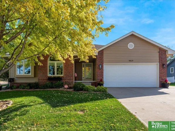 11829 S 217th St, Gretna, NE 68028
