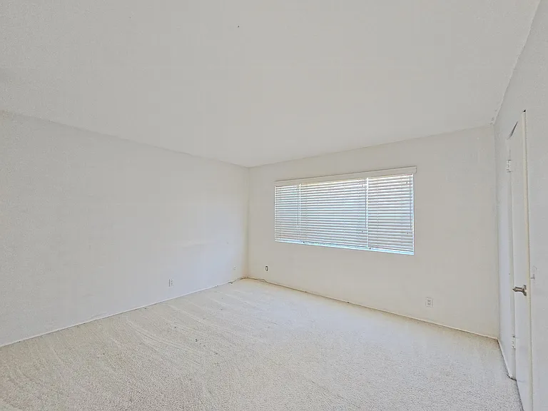 215 N Curtis Ave #2 — Photo 10