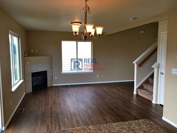 3rd image of 2360 Sierra Springs Dr