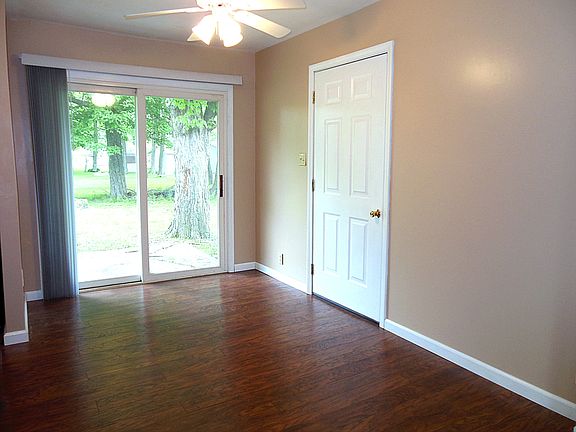 4th image of 724 N Broadway #534