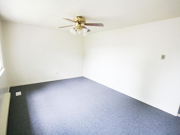 4th image of 416 Pinoak Dr