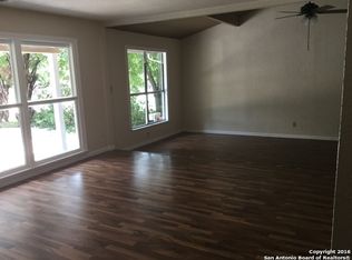 8102 Windlake St, San Antonio, TX 78230