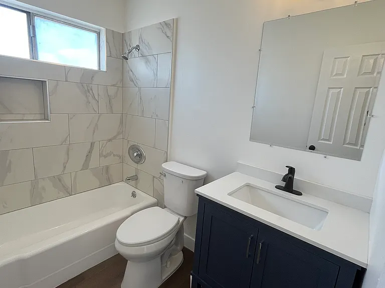 7454 Canby Ave #9 — Photo 6