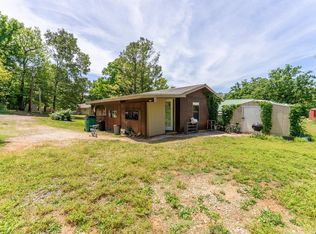 302 W 5th St, Hardy, AR 72542