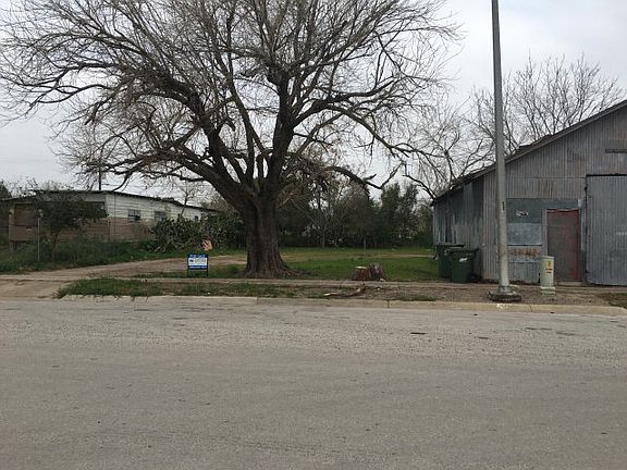 5th image of 324 W Main Ave