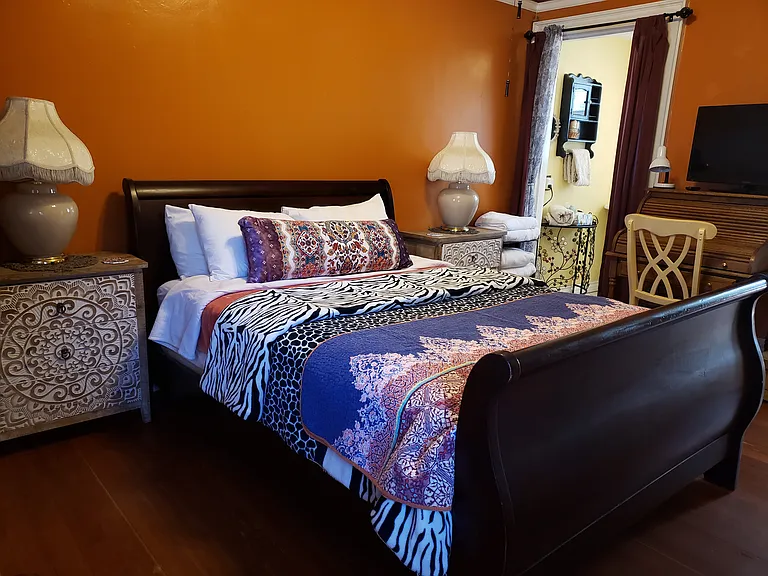 Moroccan Room at $1475/mo