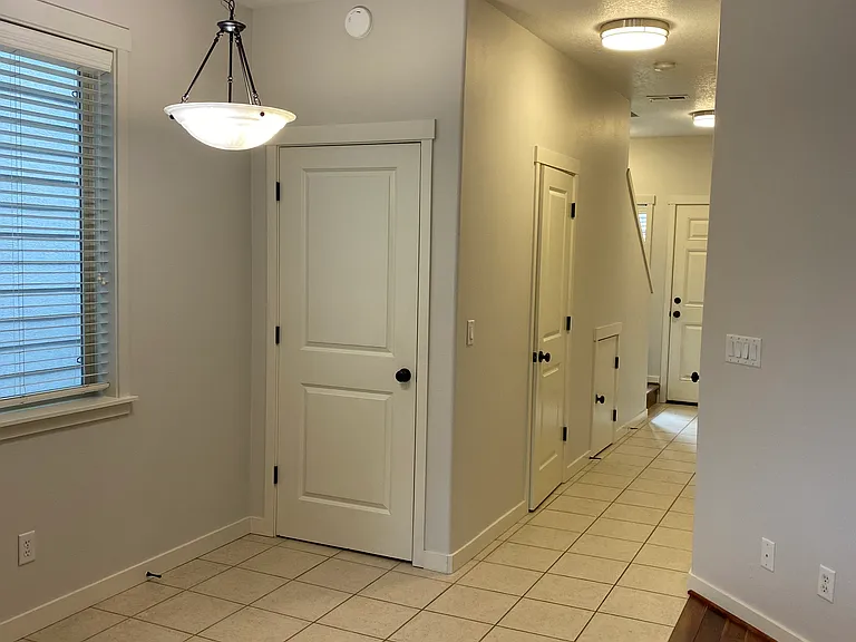 1741 Dollar End — Photo 5