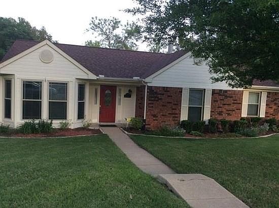 1st image of 272 Aspenway Dr