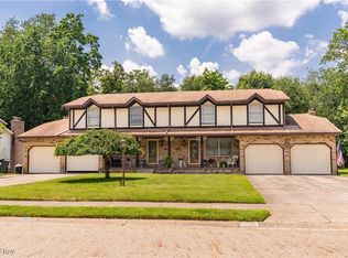 5161 Johnnycake Rdg NE, Canton, OH 44705