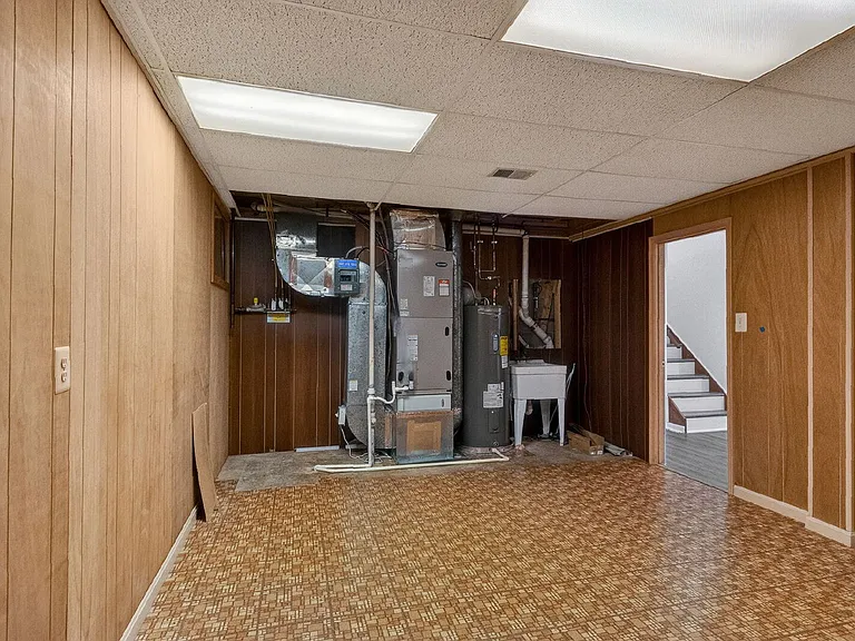 925 Chancellor St SW — Photo 7