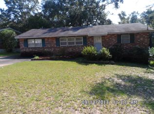 8 Dowling St, Daleville, AL 36322