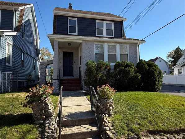 18702 Mangin Avenue, Saint Albans, NY 11412