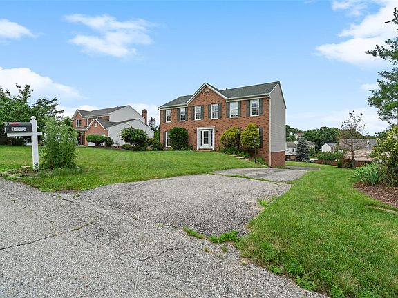 2nd image of 1445 Bristol Dr