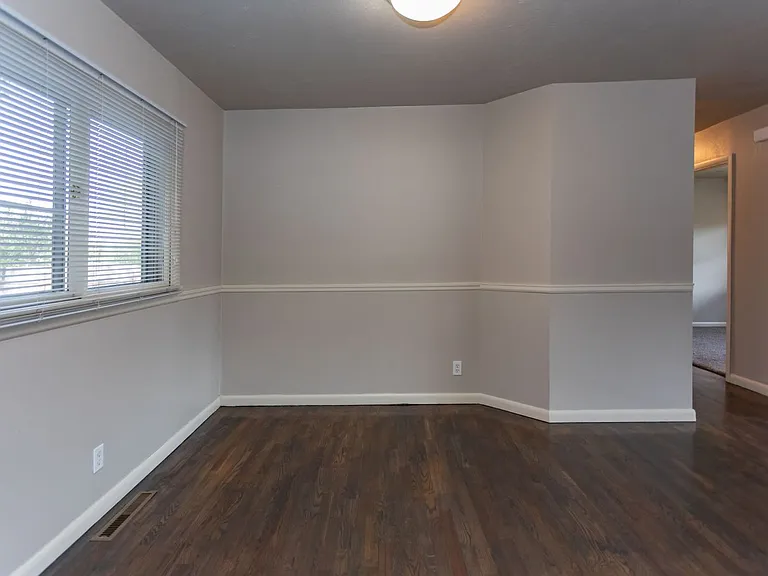 614 Ramona Ave — Photo 9
