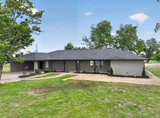 2025 NE 5th St, Pryor, OK 74361