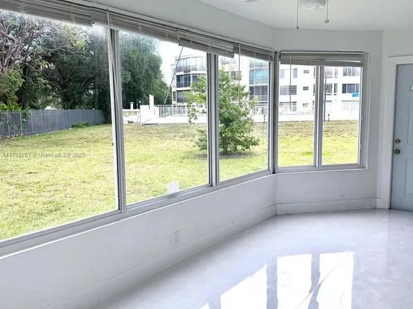 1201 NE 191st St #G104, Miami, FL 33179