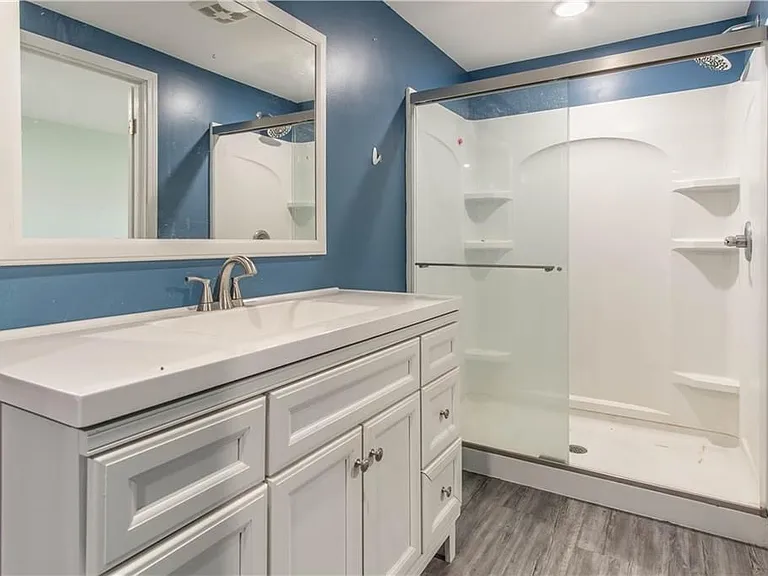 14530 Dodge Ave — Photo 35
