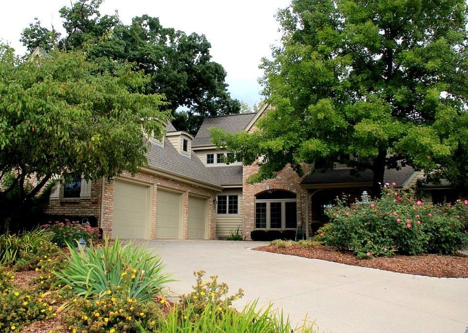 1st image of 752 Royal Troon Ct