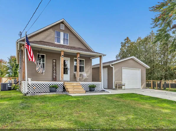 506 Pine St, Pulaski, WI 54162