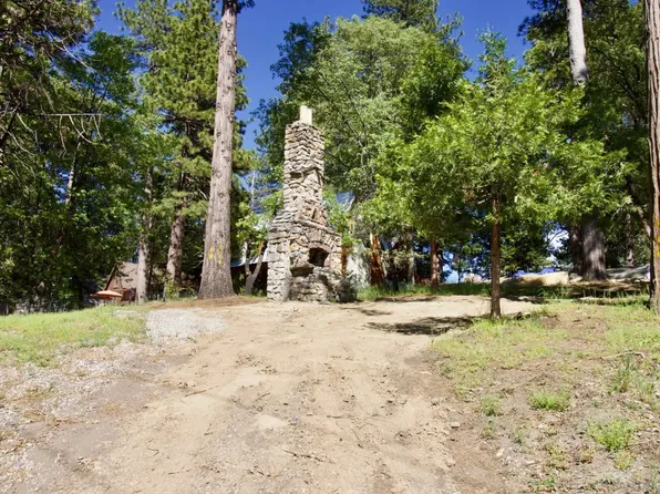 32065 Hunsaker Way #12, Running Springs, CA 92382