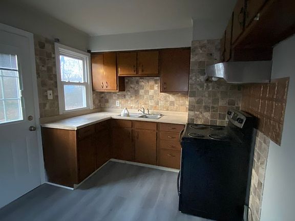5th image of 1343 Kingsley Ave