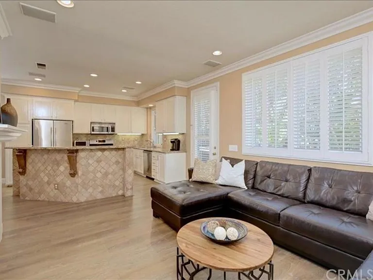 24 Seven Kings Pl — Photo 13