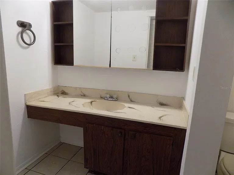2811 SW Archer Rd #X201 — Photo 22