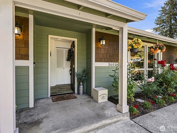 3rd image of 3601 Earl Avenue